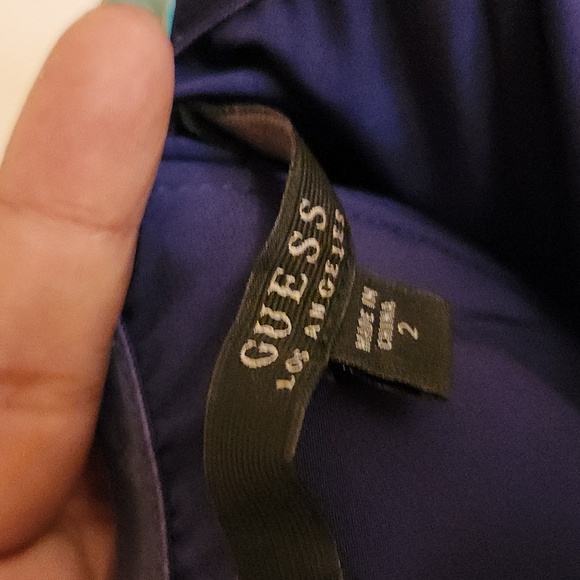 Strapless V-Neck - Picture 4 of 4